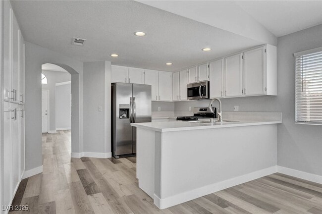 Building Photo - 4528 Rodman Dr