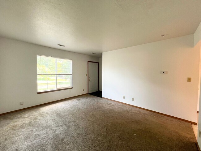 Building Photo - Wood Court Apartments