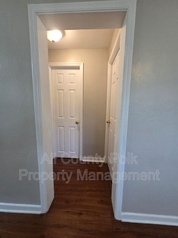 Building Photo - 103 Colonial Dr