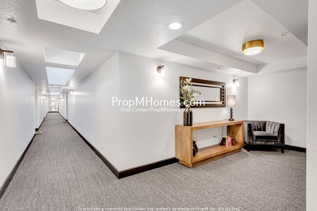 Building Photo - Beranger Commons - The Pearl of Gresham! S...