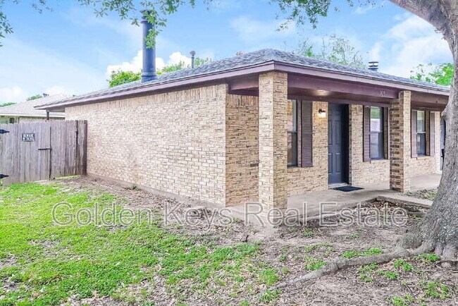 Building Photo - 709 San Benito Dr