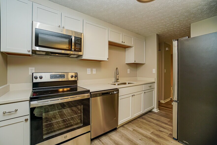 Building Photo - 6978 Britwell Ln