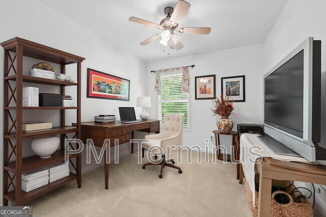 Building Photo - 1914 Lakeshore Overlook Cir NW