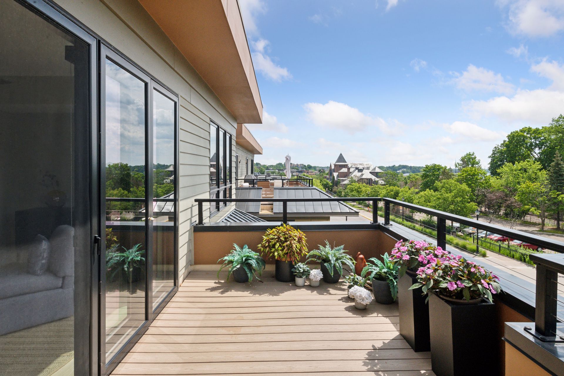 South facing balcony - 222 Ferndale Rd S