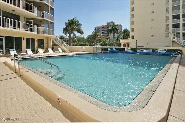Building Photo - 10701 Gulf Shore Dr