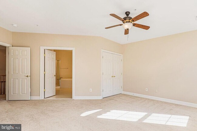 Building Photo - 14873 Cloverdale Rd