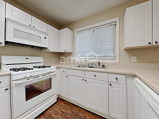 Building Photo - 164 Windcroft Cir NW