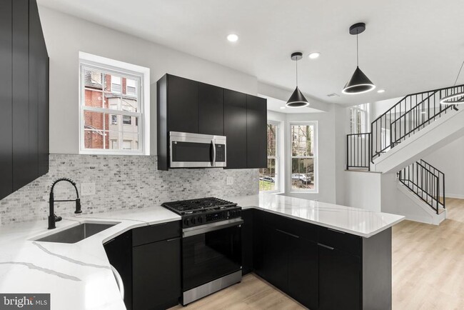 Building Photo - 5237 McKean Ave