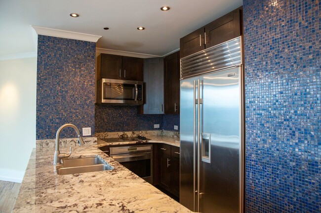 Building Photo - 400 N La Salle Dr