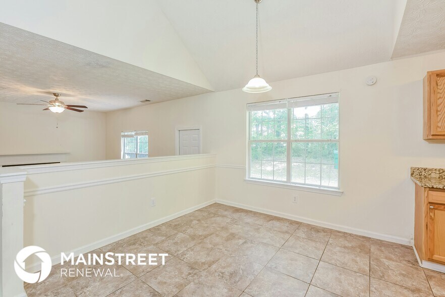 Building Photo - 3552 6 Oaks Ct