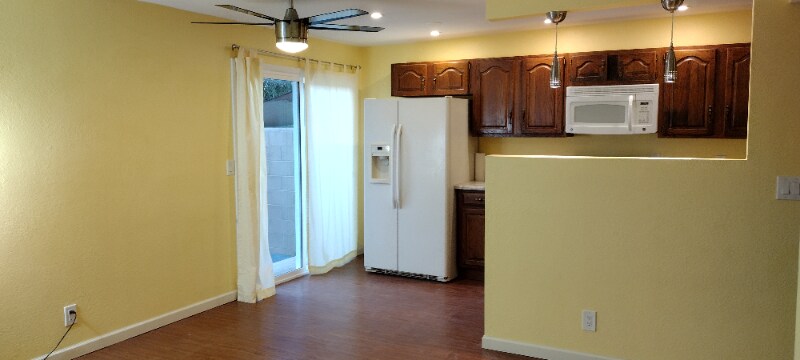 Building Photo - 3010 N Edith Blvd