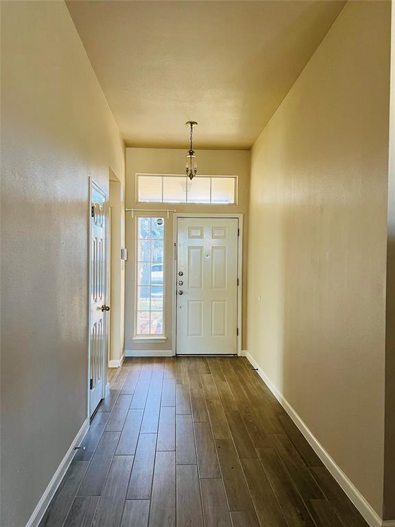 Building Photo - 8512 Hillrock Dr