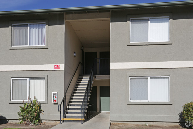Building Photo - Huron Garden Apartments