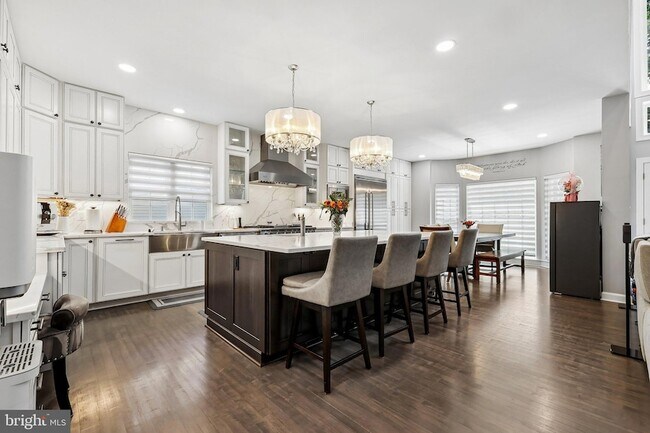 Building Photo - 13677 Sweet Woodruff Ln