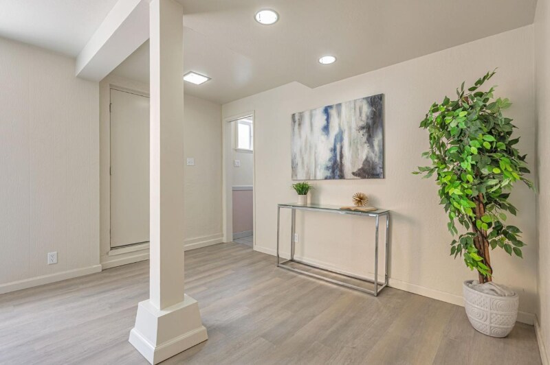 Building Photo - 157 Longview Dr