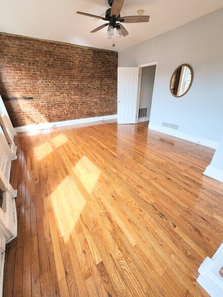 Building Photo - 5222 Butler St