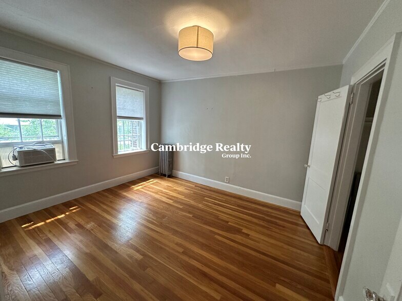 Building Photo - 5 Ellery Pl
