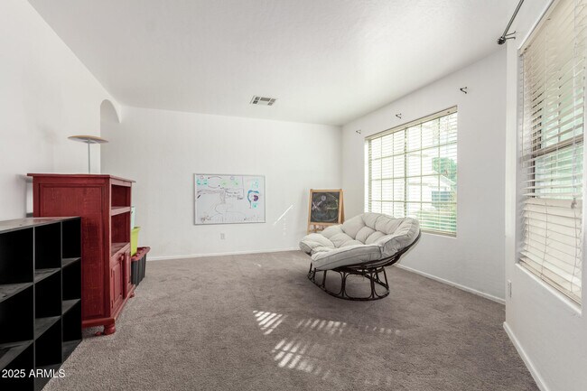 Building Photo - 8812 N 67th Dr