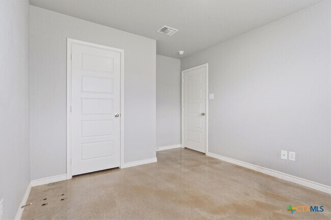 Building Photo - 1468 Dryden Ave