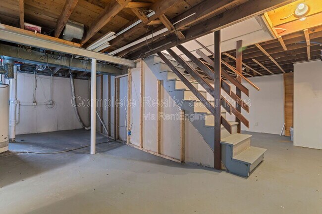 Building Photo - 10218 Unicorn Dr