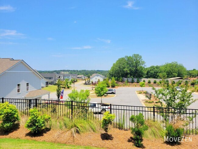 Building Photo - 327 Hollenbeck Pl