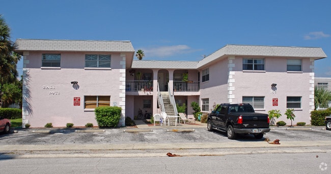 Primary Photo - Bali Apartments