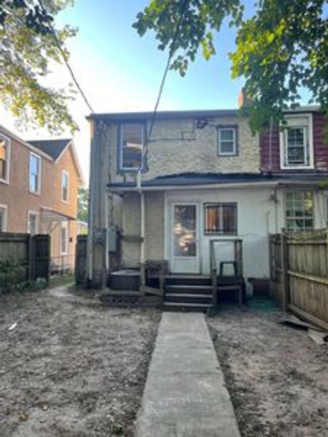 Building Photo - 4 bedroom house RVA North SIde