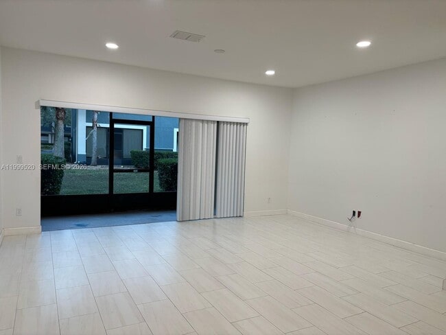 Building Photo - 3583 Victoria Pines Dr