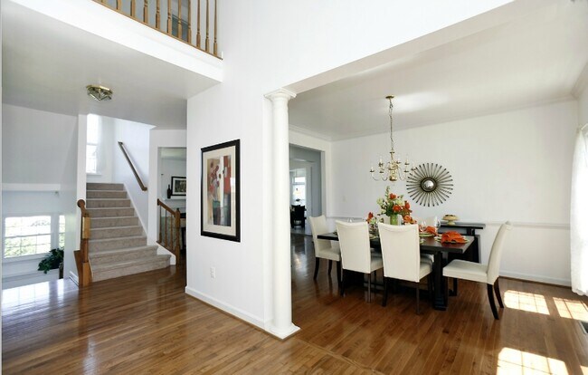 Building Photo - 11401 Crownwood Ln