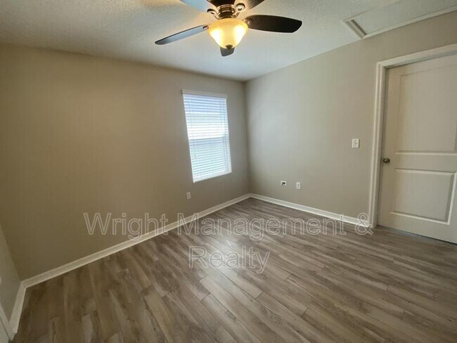Building Photo - 8143 59th Way