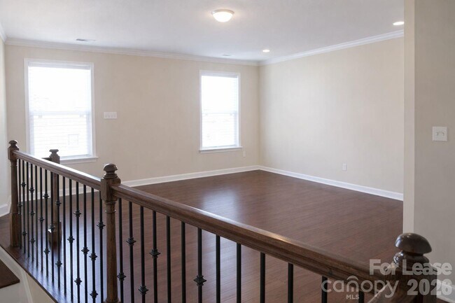 Building Photo - 131 Sand Spur Dr