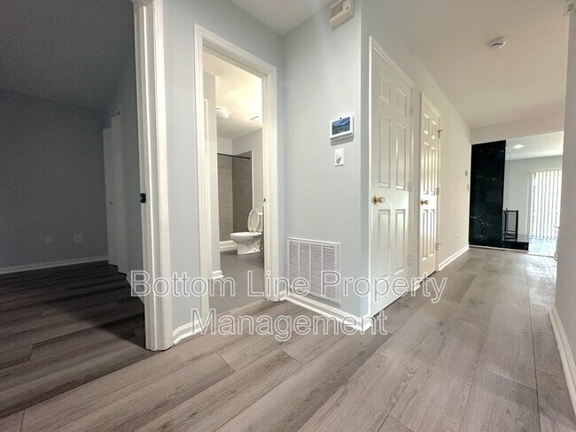Building Photo - 9031 J M Keynes Dr