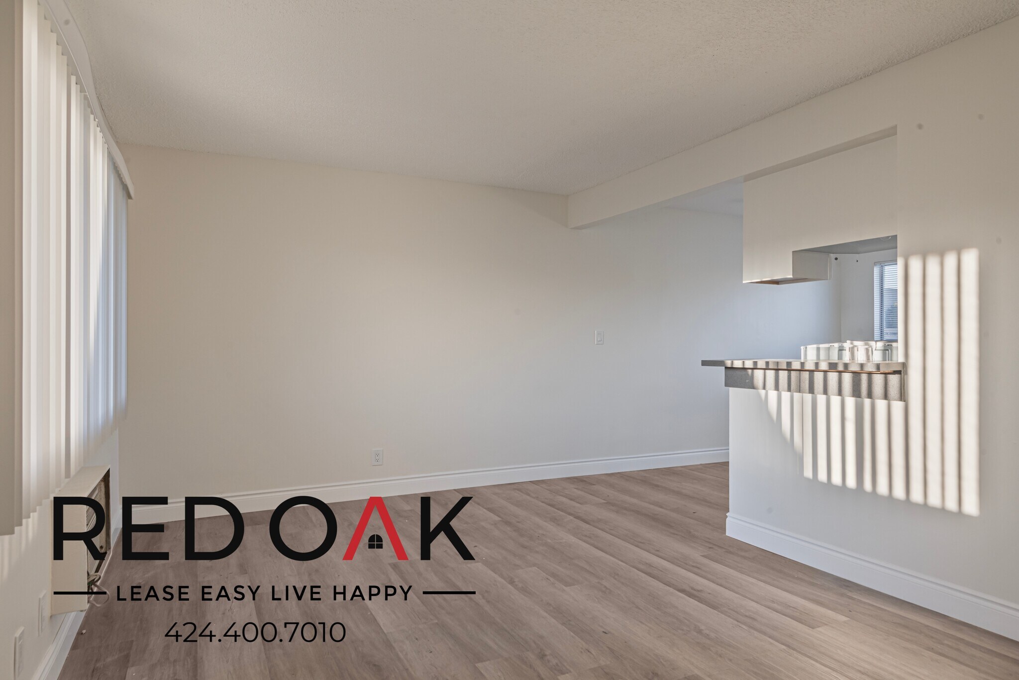 Building Photo - 10920 Ramona Blvd