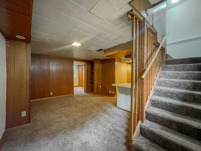 Building Photo - 1255 S 25th St