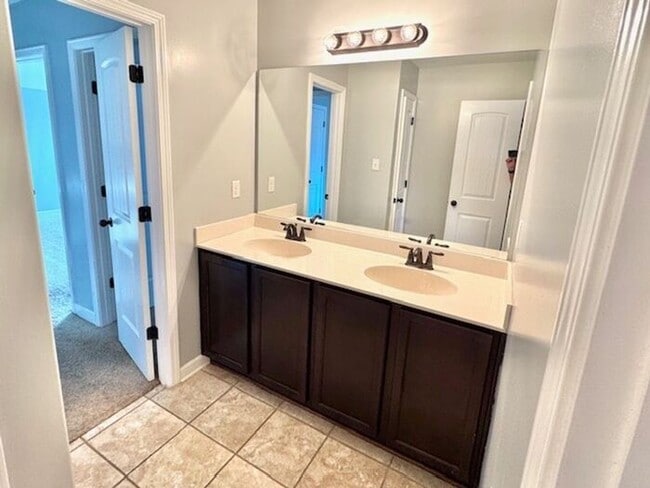 Building Photo - Open House Wednesday, May 2, 2025 1 PM to PM