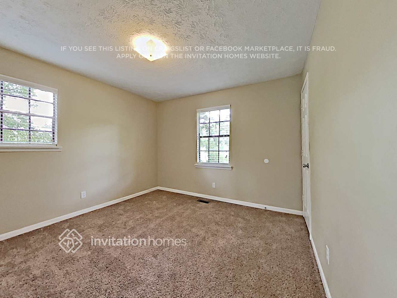 Building Photo - 216 S Sequoya Dr
