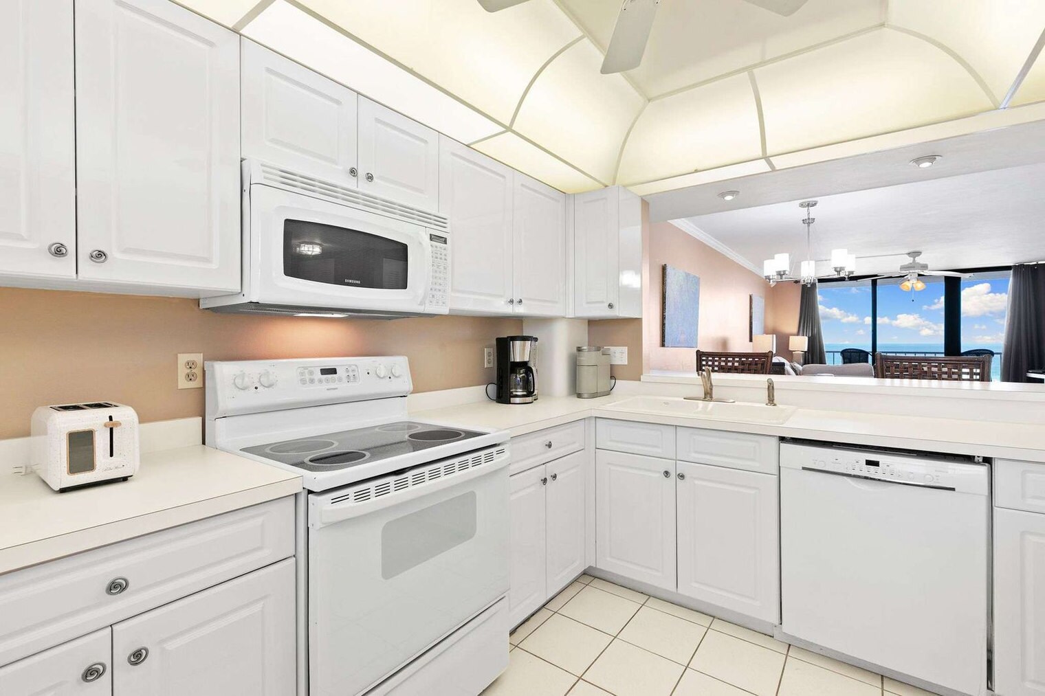 Building Photo - 440 Seaview Ct