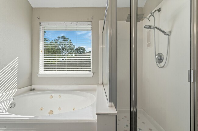 Building Photo - 6923 Cobblestone Path