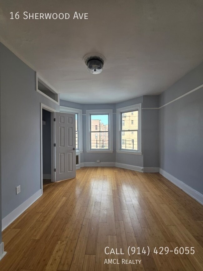 Building Photo - 16 Sherwood Ave