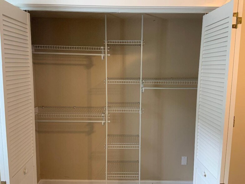 Bedroom closet 1 - 823 E Lakeshore Dr