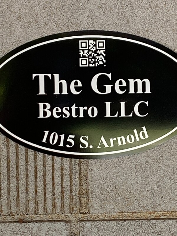 Building Photo - 1015 S Arnold St