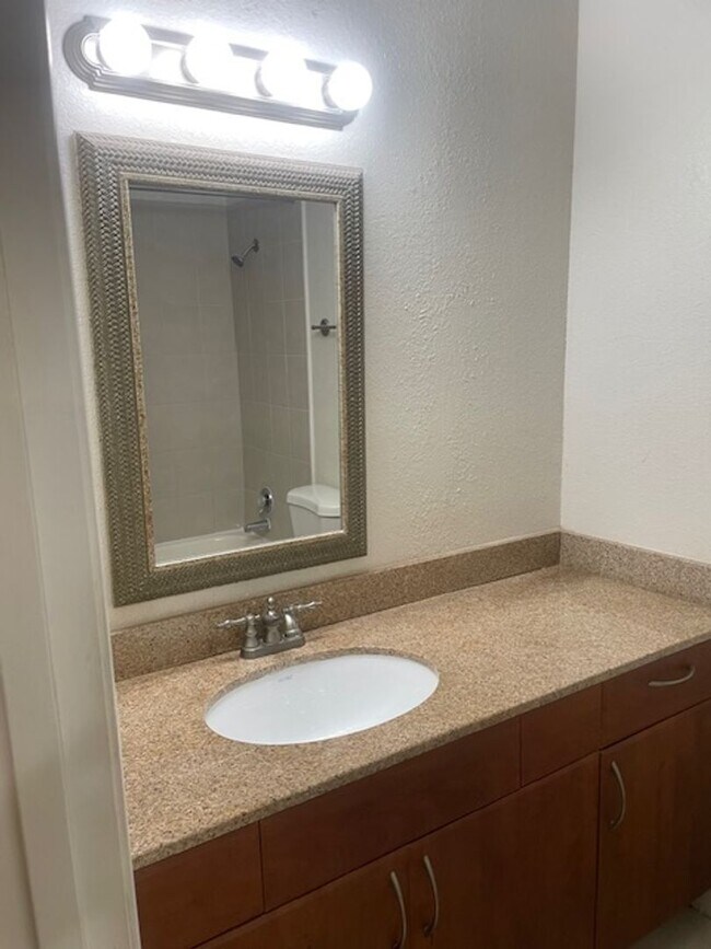 Building Photo - One bedroom condominium