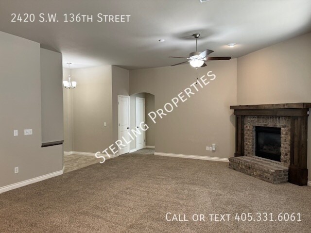 Building Photo - 2420 SW 136th St
