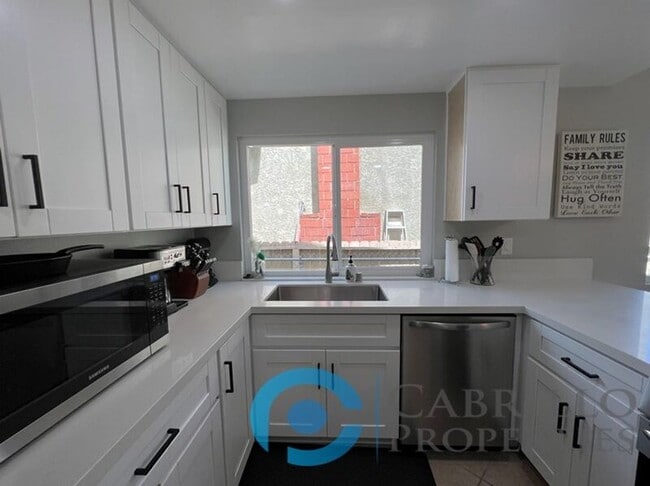 Building Photo - 2419 Fieldlane Pl