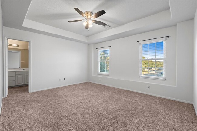 Building Photo - 29639 Turnbury Village Dr