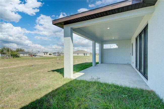 Building Photo - 2431 Tropicana Parkway W
