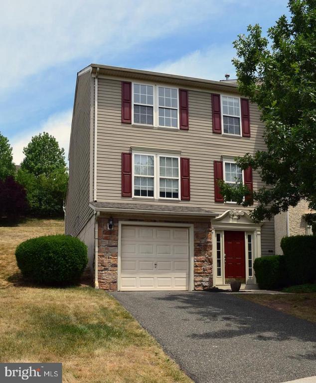 Building Photo - 23 Creekside Dr