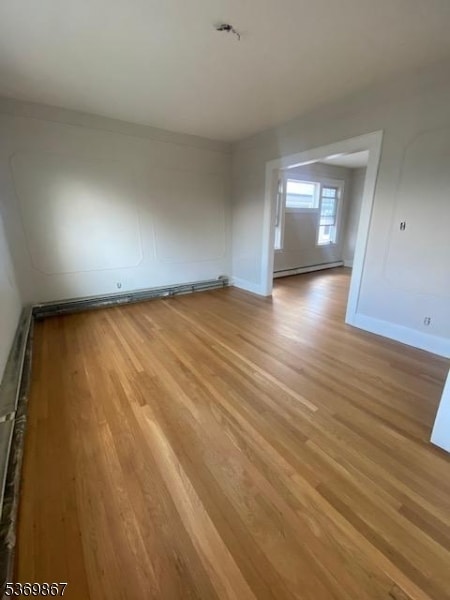 Building Photo - 842 Pennington St