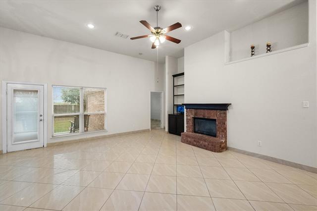 Building Photo - 4412 Ridgeway Dr