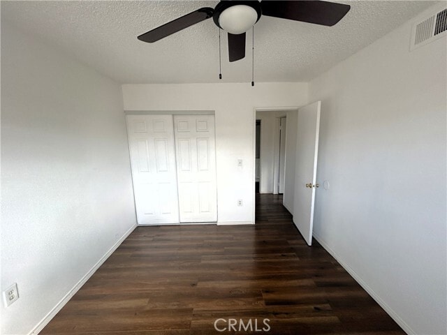 Building Photo - 2430 S Ridgewood Dr